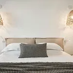 호텔 Mykonos Bliss - Cozy Suites, Adults Only 4*