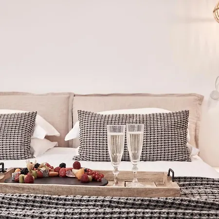 Mykonos Bliss - Cozy Suites, Adults Only 4*