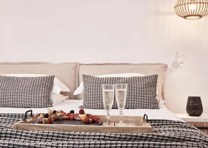 Mykonos Bliss - Cozy Suites, Adults Only 4*